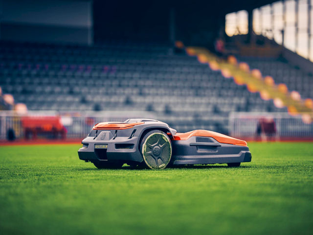 Husqvarna Automower 305 Robot Mower