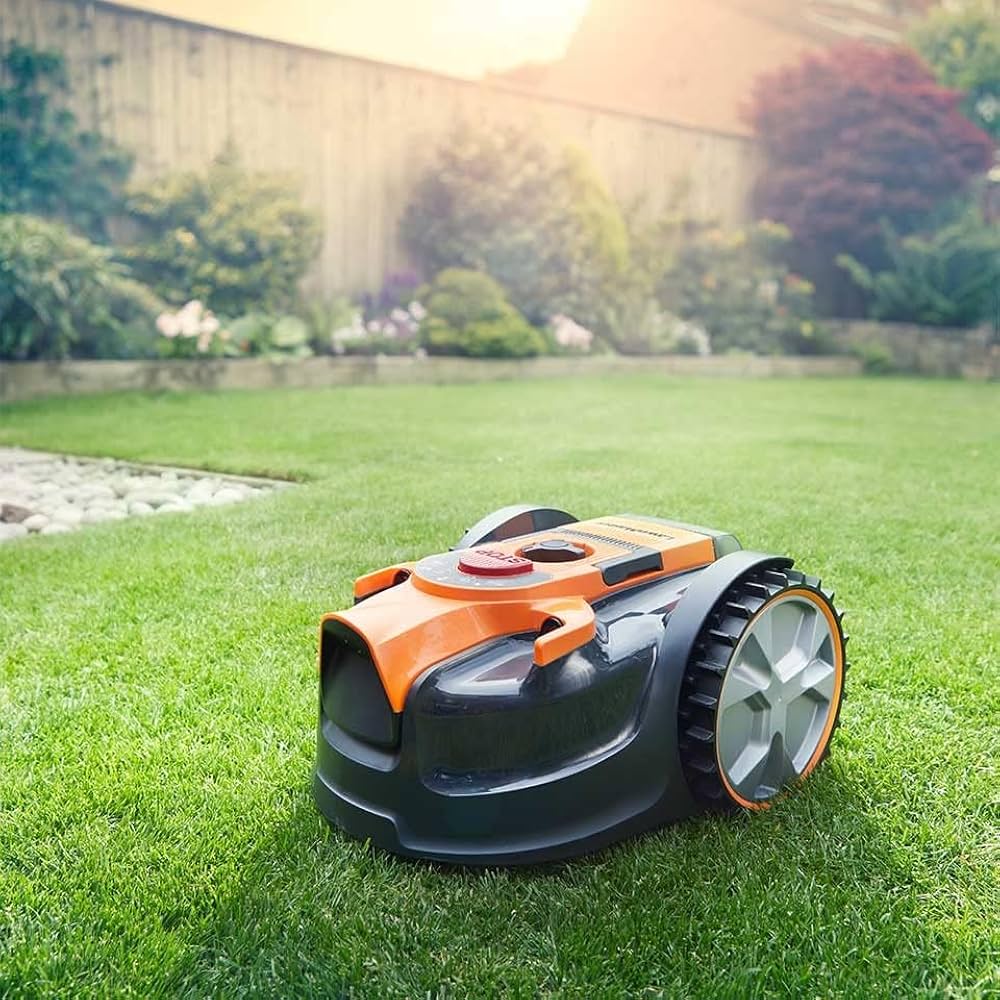 LawnMaster OcuMow 16